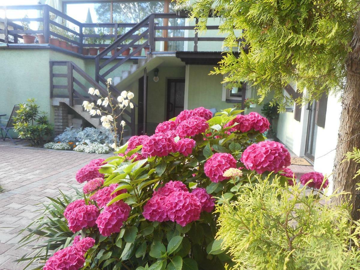 Villa Karo Leba Bagian luar foto